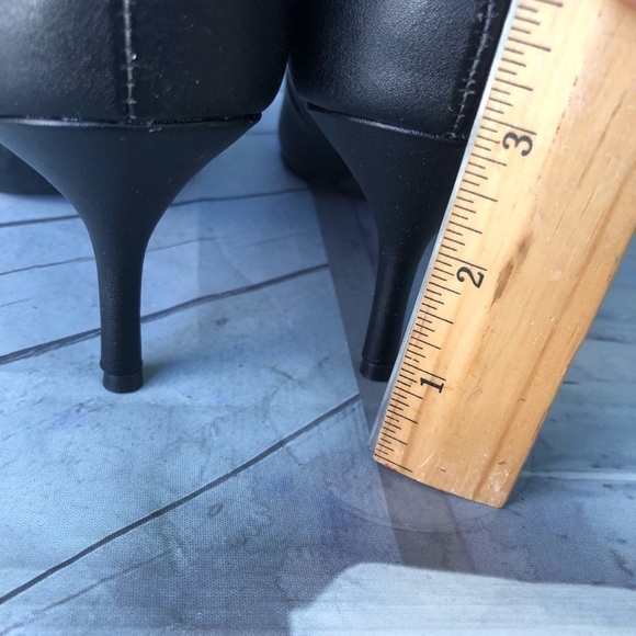 Charles by Charles David Black Heels - Picture 5 of 8